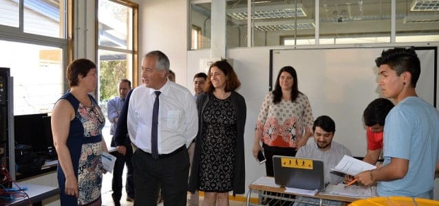 Analista Programador recibe visita de pares externos